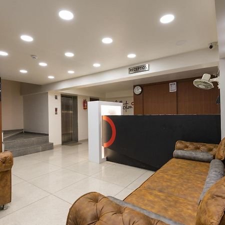 Collection O Simran Raghuveer Para Rajkot Exterior photo